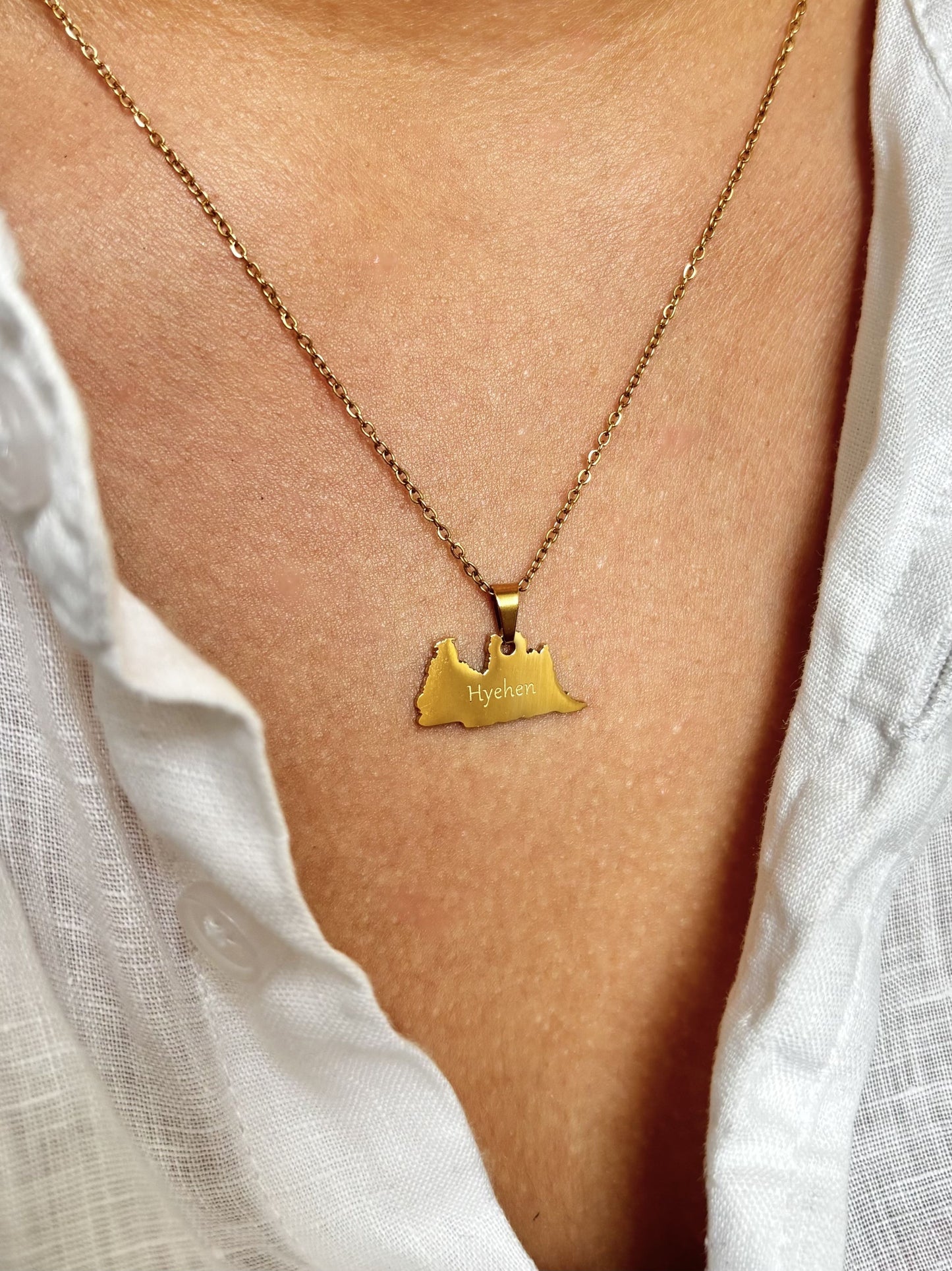 Collier Poule de Hienghène